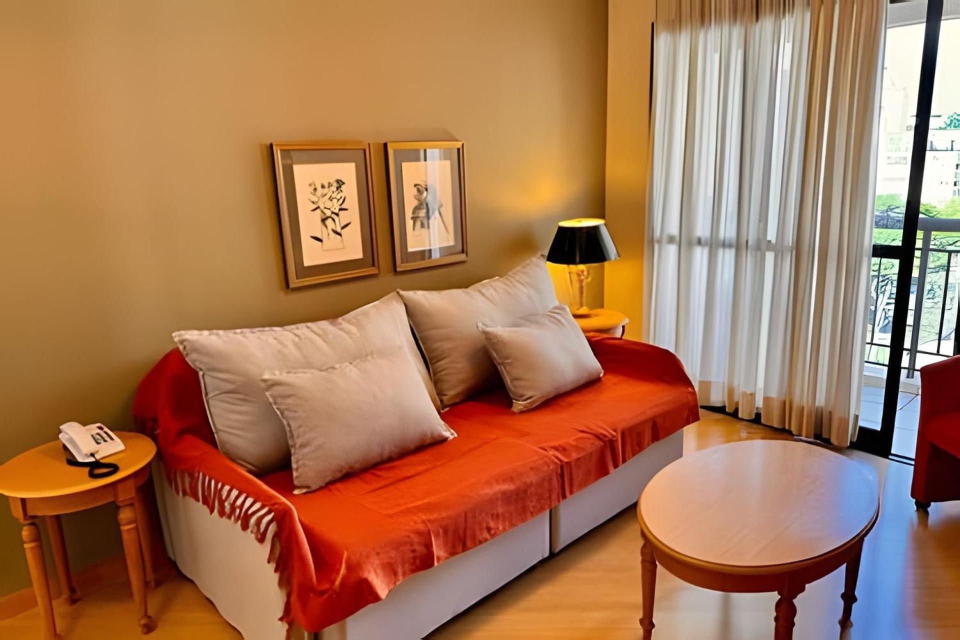 Flats Em Moema: Metro, Wifi, Ar E Manobrista Apartamento