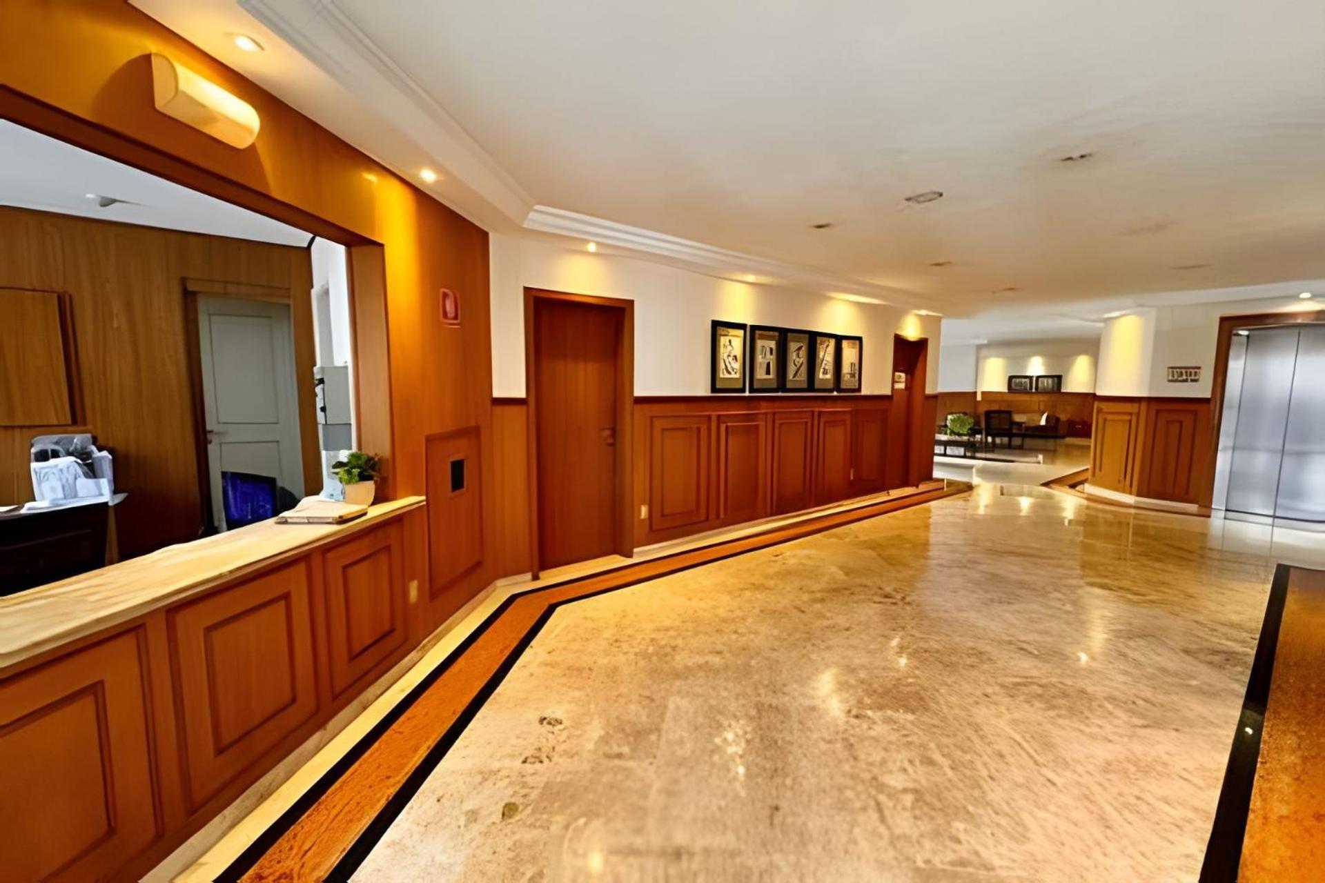 Flats Em Moema: Metro, Wifi, Ar E Manobrista Apartamento *