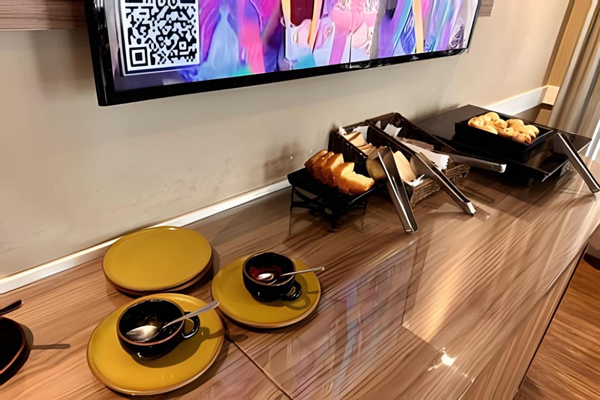 Apartamento Flats Em Moema: Metro, Wifi, Ar E Manobrista *