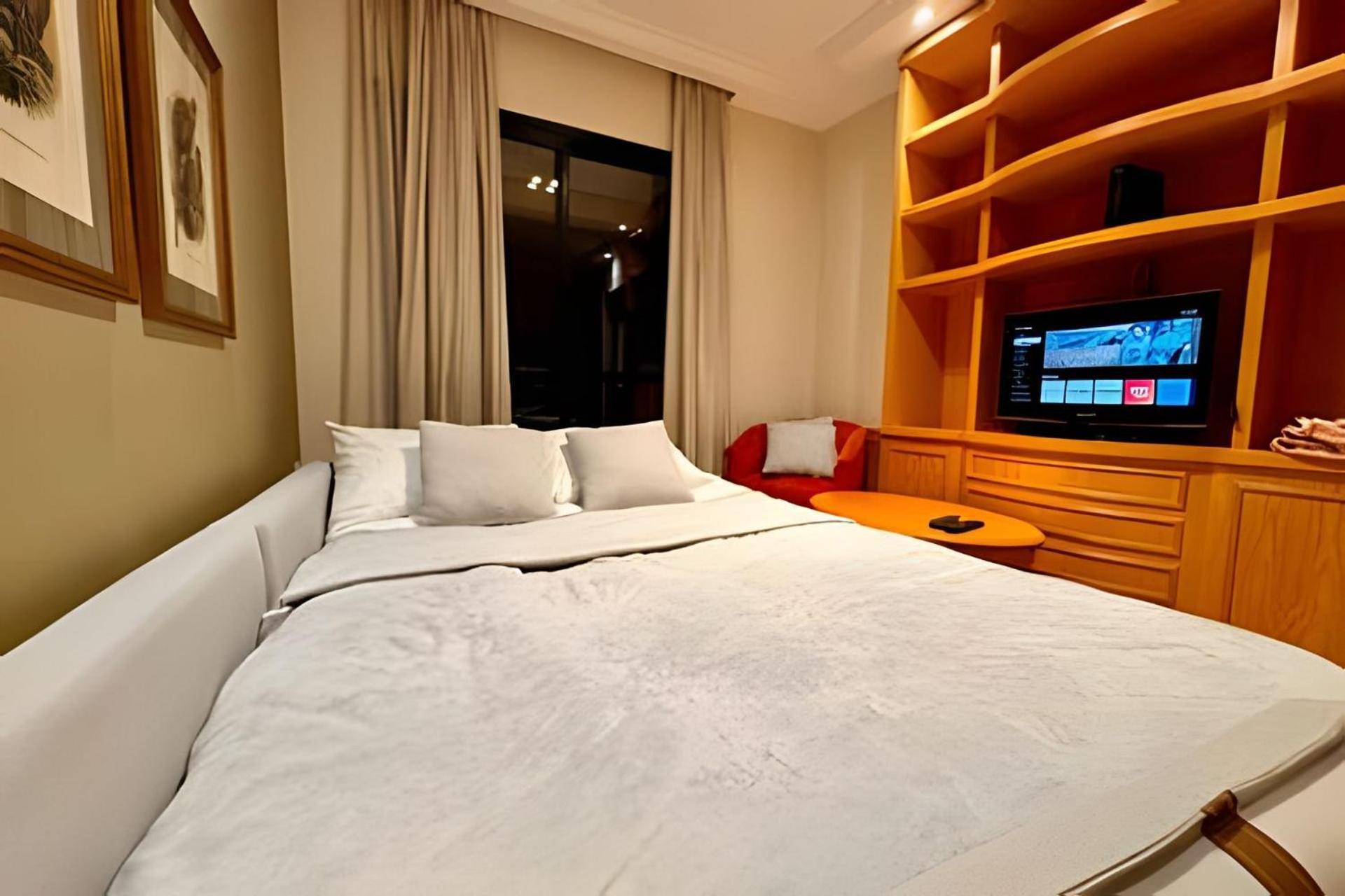 Flats Em Moema: Metro, Wifi, Ar E Manobrista Apartamento São Paulo