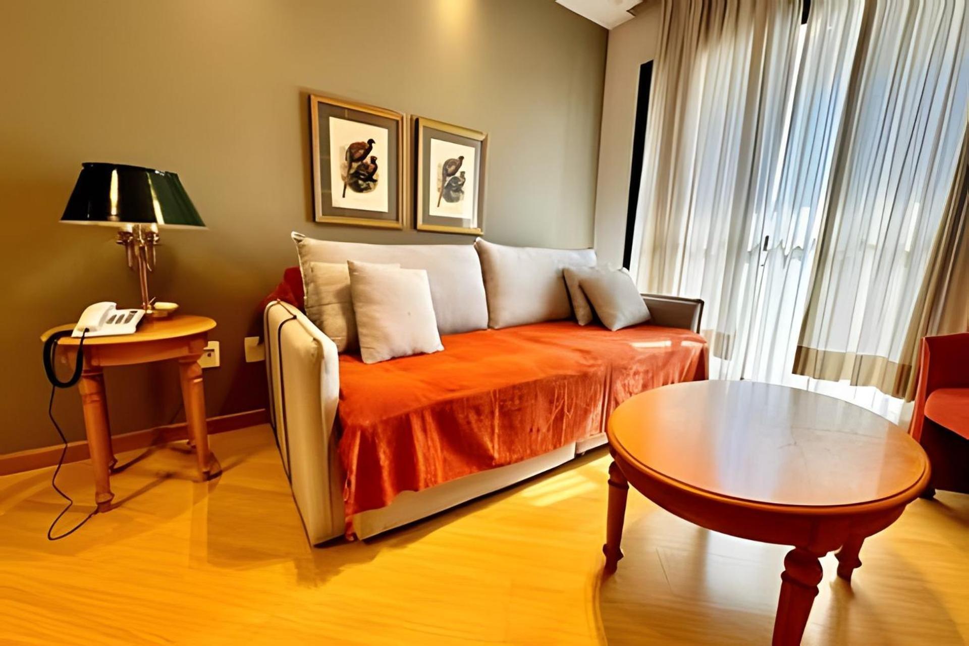 Apartamento Flats Em Moema: Metro, Wifi, Ar E Manobrista *