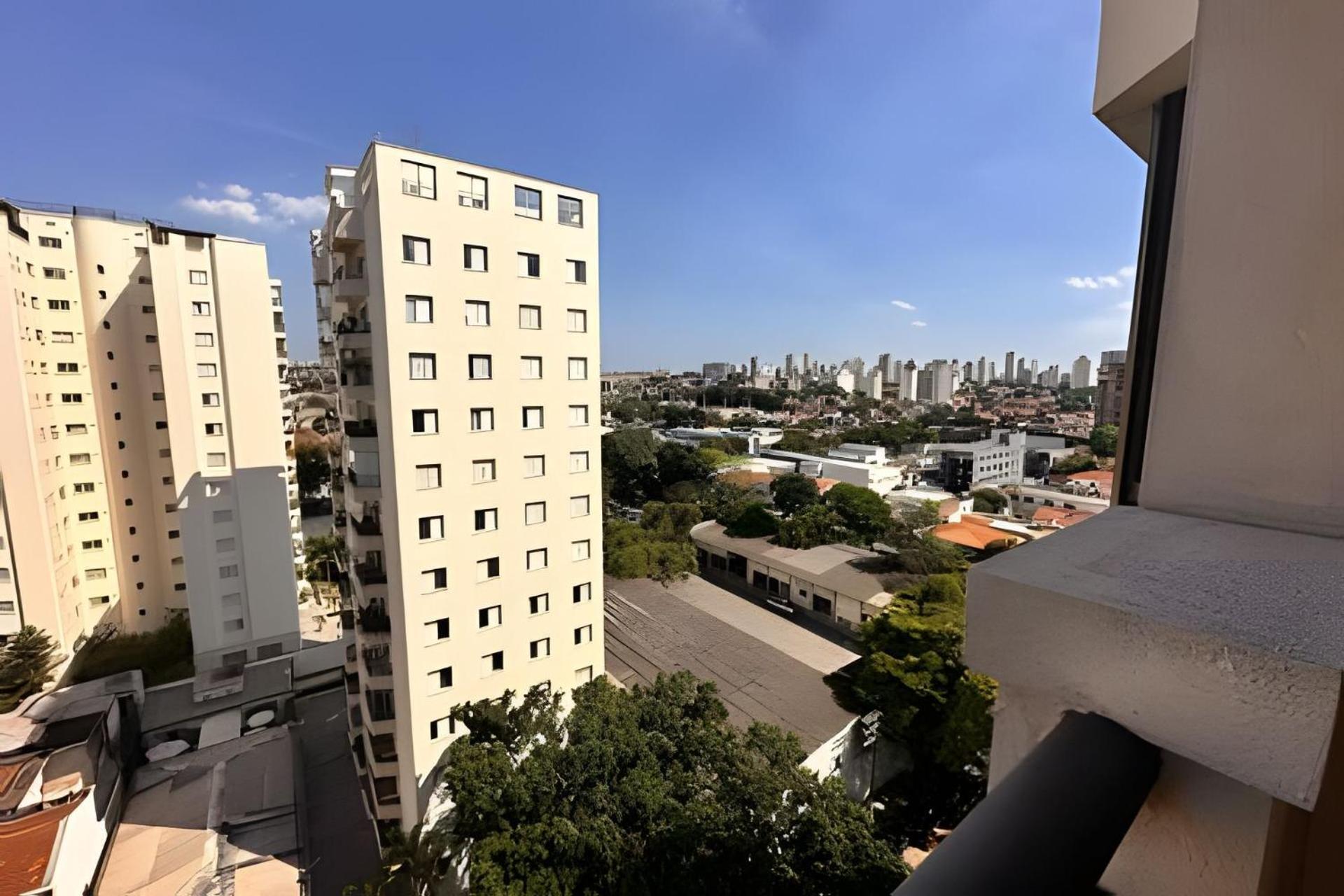 Flats Em Moema: Metro, Wifi, Ar E Manobrista São Paulo