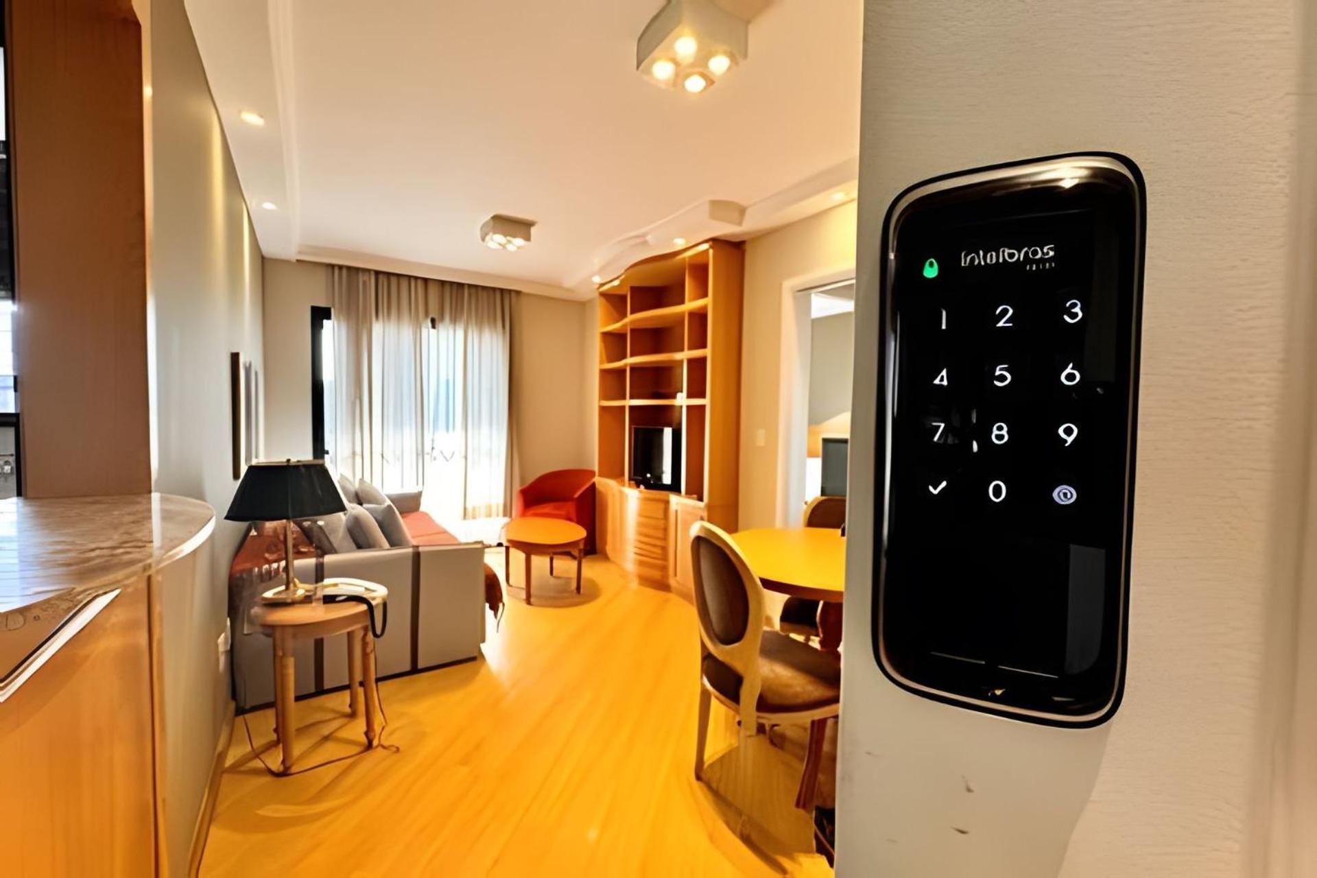 Flats Em Moema: Metro, Wifi, Ar E Manobrista