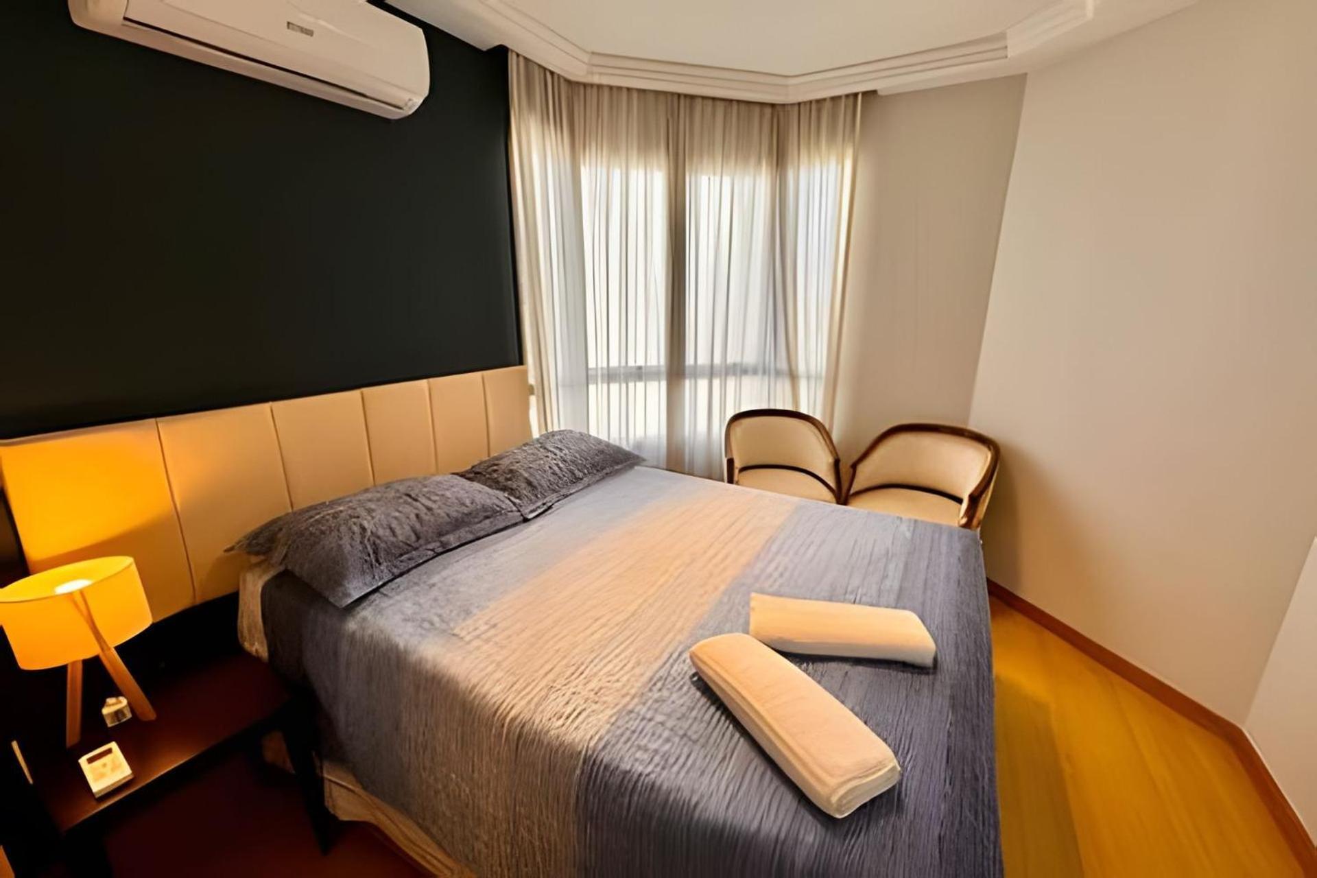 Apartamento Flats Em Moema: Metro, Wifi, Ar E Manobrista *