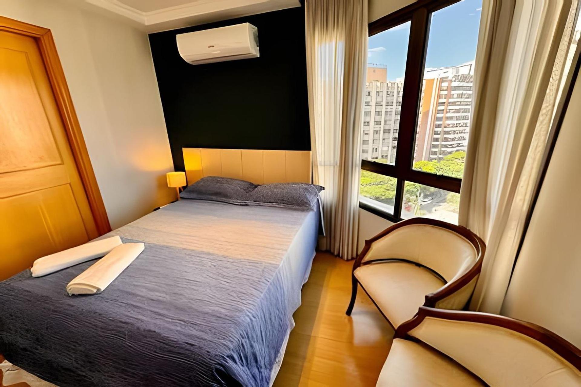 Flats Em Moema: Metro, Wifi, Ar E Manobrista São Paulo
