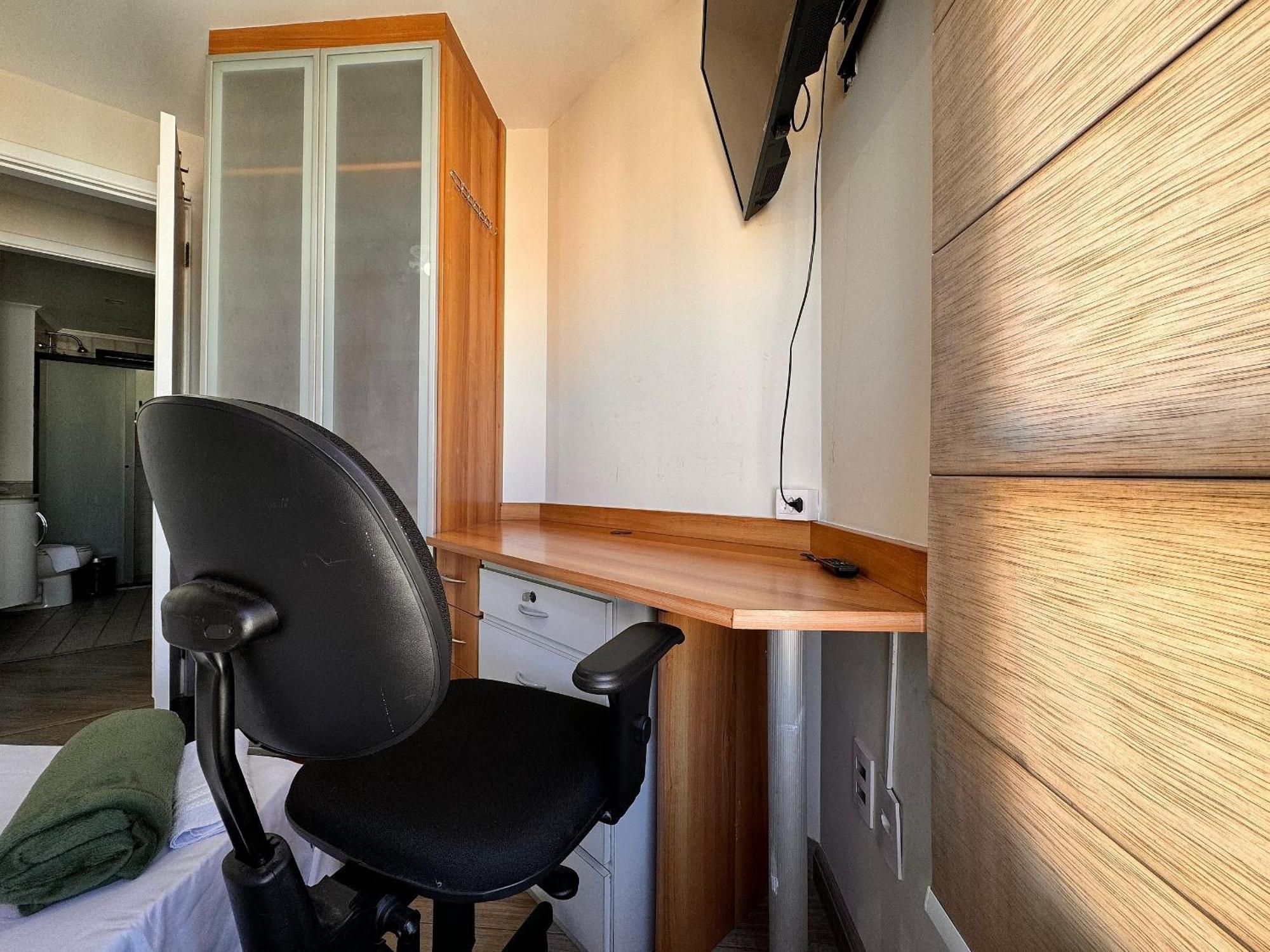 Apartamento Flats Em Moema: Metro, Wifi, Ar E Manobrista