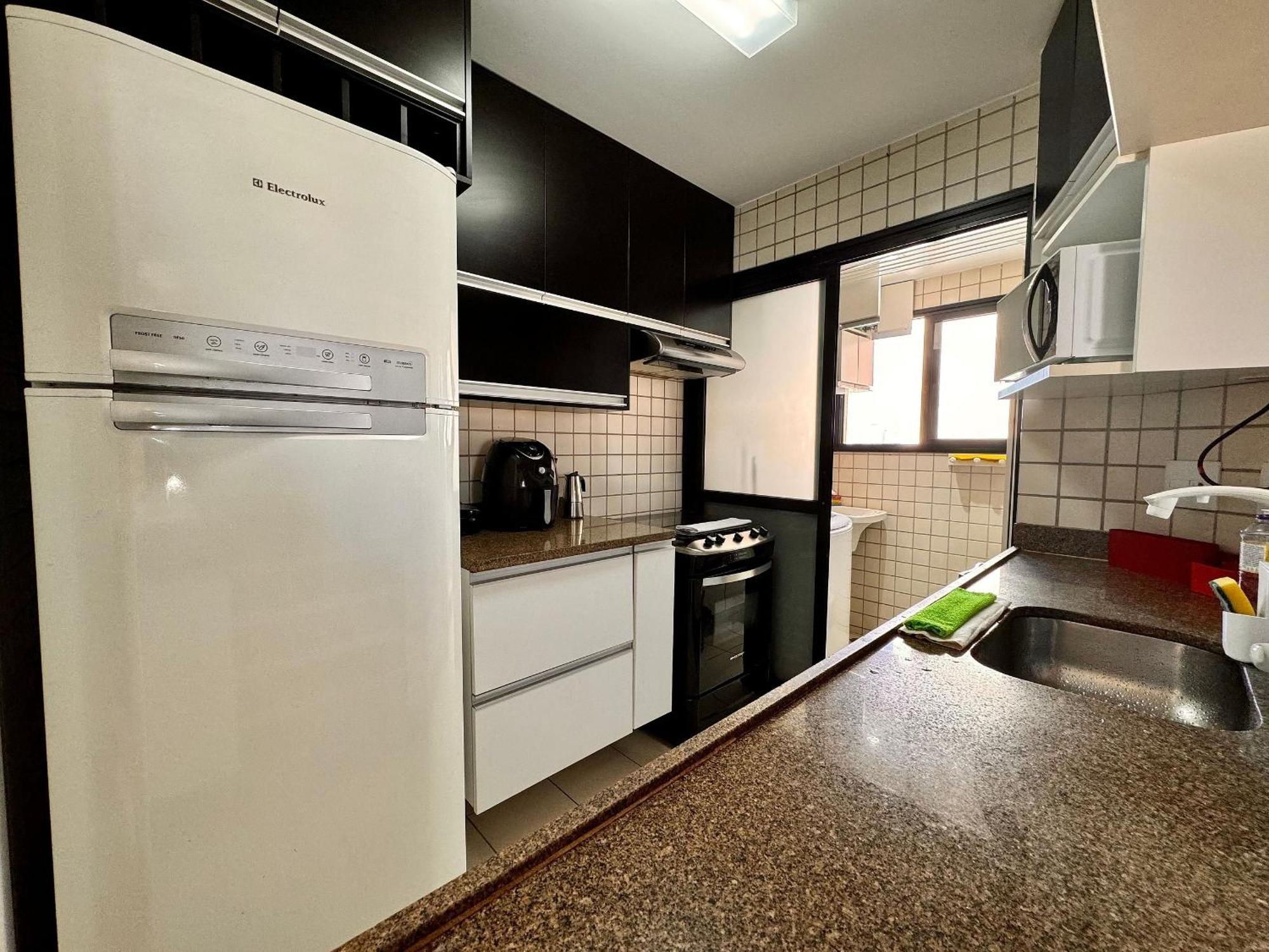 Flats Em Moema: Metro, Wifi, Ar E Manobrista Apartamento *